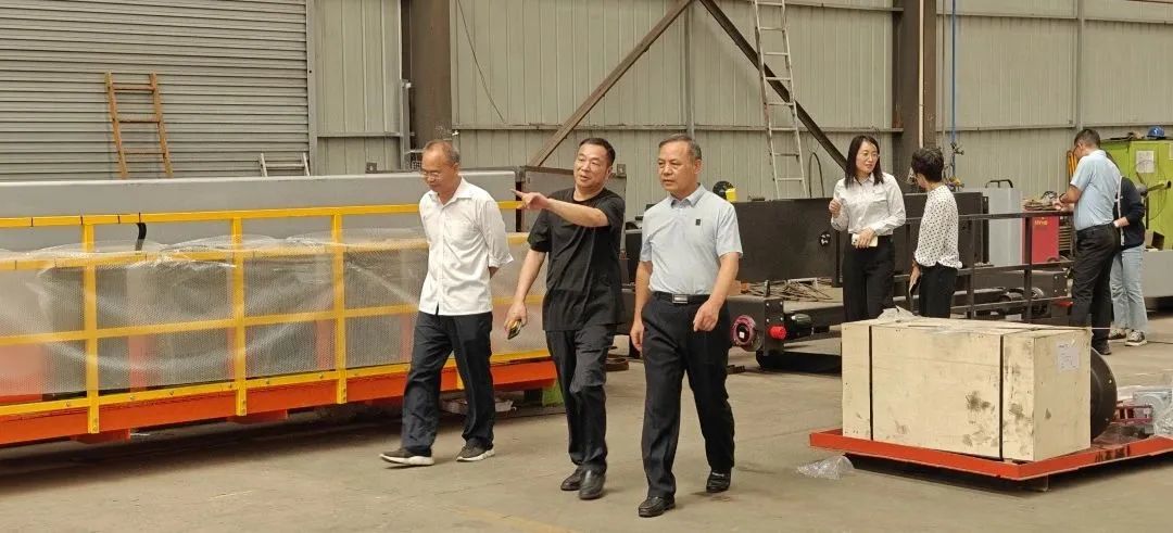 熱烈歡迎省市場(chǎng)監(jiān)督管理局認(rèn)證處史明甫處長(zhǎng)等一行蒞臨東起集團(tuán)考察調(diào)研！